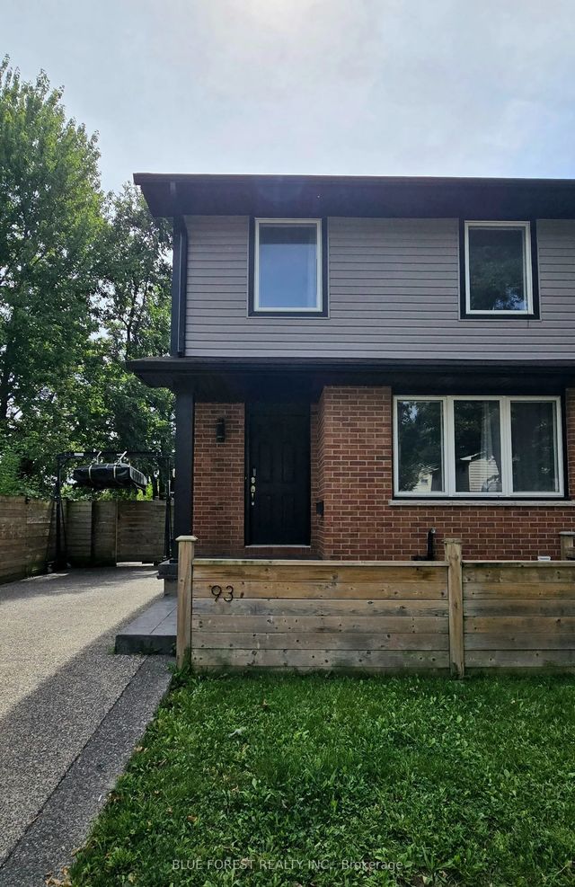 93 Elvira Crescent, London South
