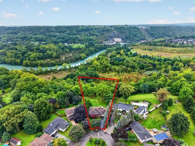 16 Elk Street, St. Catharines