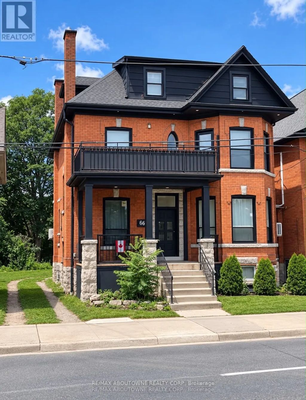 66 Wellington Street S, Hamilton