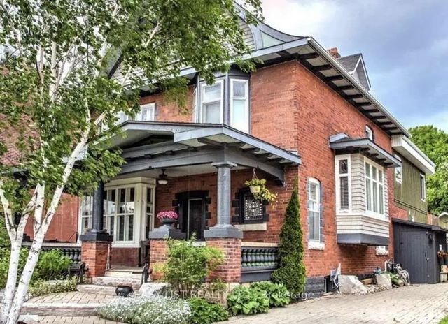 32 Nelson Street E, Meaford