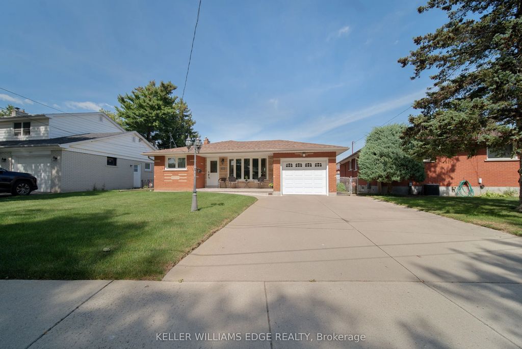 225 Nugent Drive, Hamilton