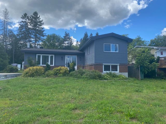 13 Yonge Street S, Huntsville