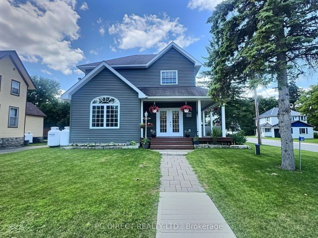 66 King Street, Rideau Lakes