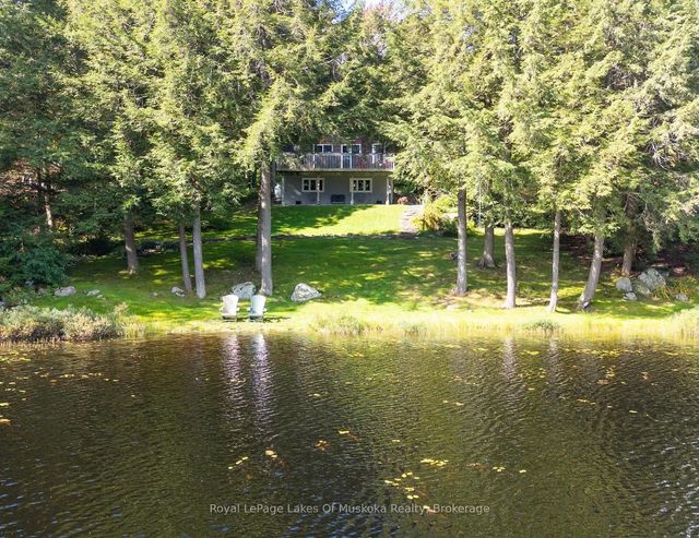 1053 Atkins Lake Road, Bracebridge