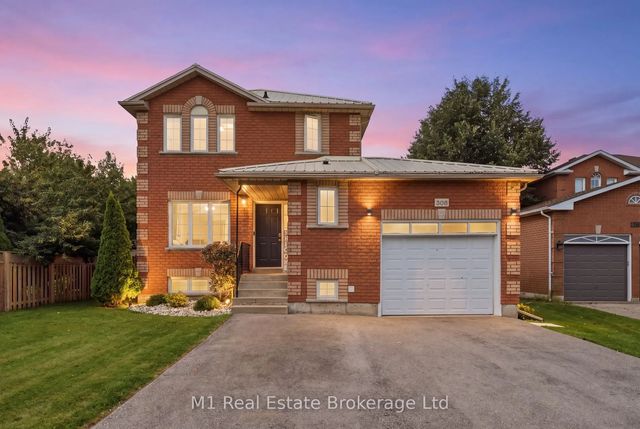 308 Daniel Crescent, Centre Wellington