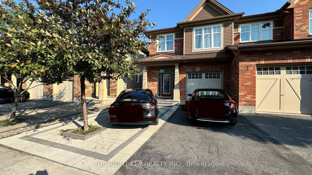 226 Fergus Crescent, Barrhaven