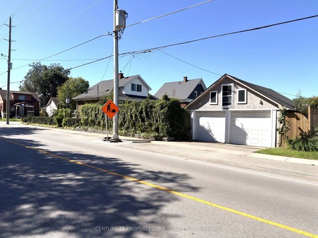 5977 Saint Marys Street, Niagara Falls