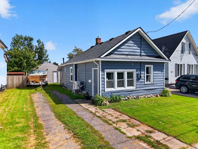 229 Dain Avenue, Welland