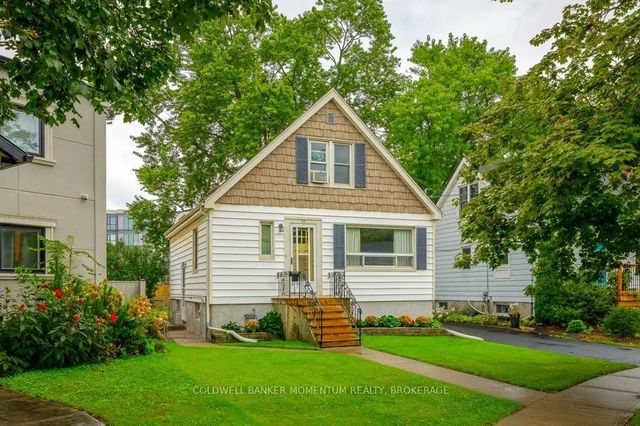 25 Clayburn Avenue, St. Catharines