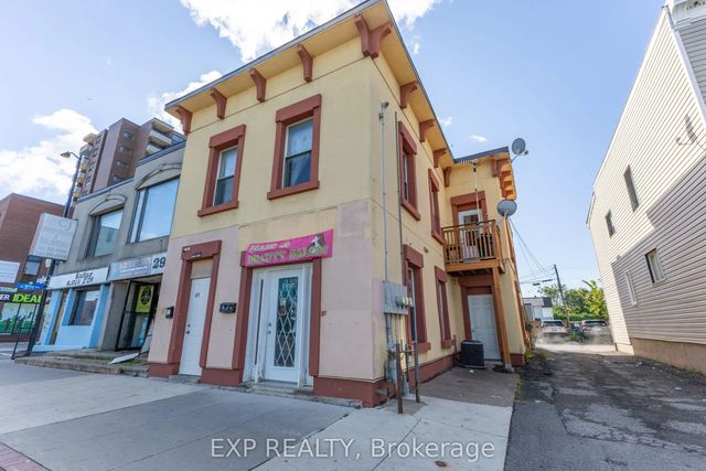 288 Montreal Road 4, Vanier and Kingsview Park