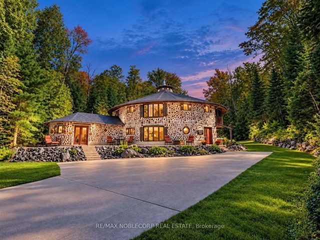 1166 Bonnie Lake Road, Bracebridge