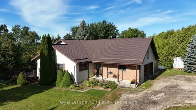 9870 Creek Road, Minto
