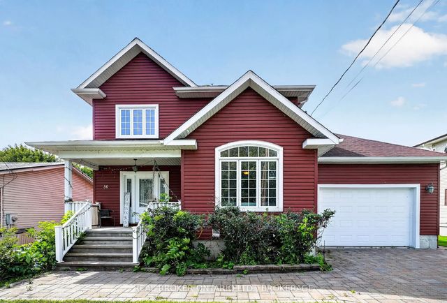 30 High Street, South Glengarry