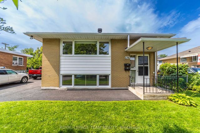 676 Borthwick Avenue 1, Overbrook - Castleheights and Area