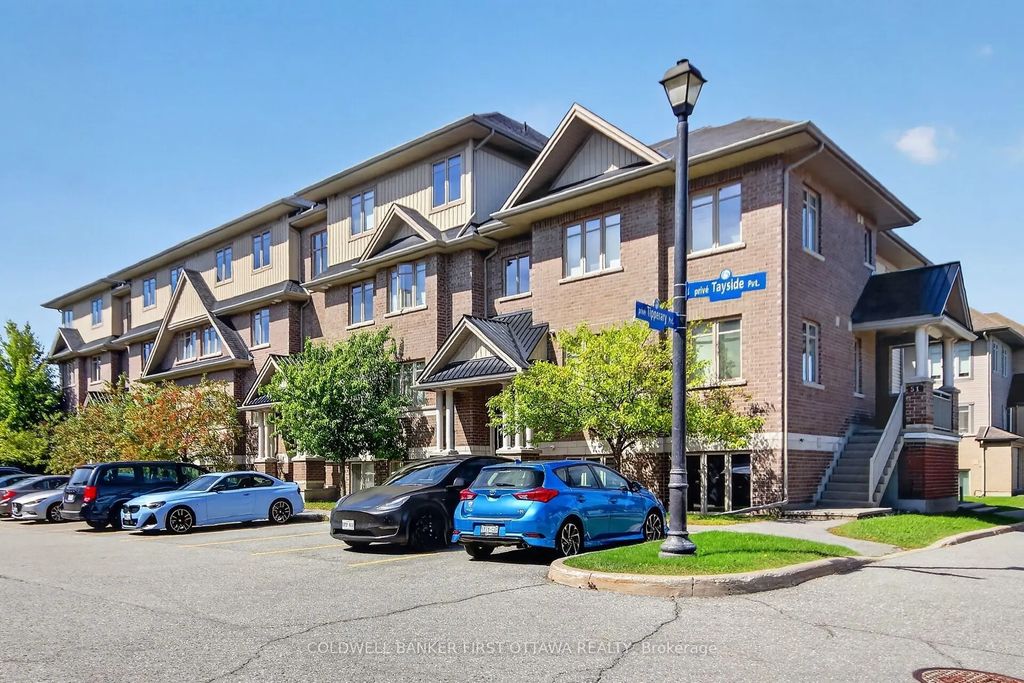 55 Tayside Private B, Barrhaven