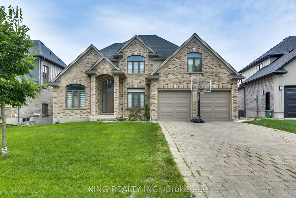 2282 Dauncey Crescent N, London North