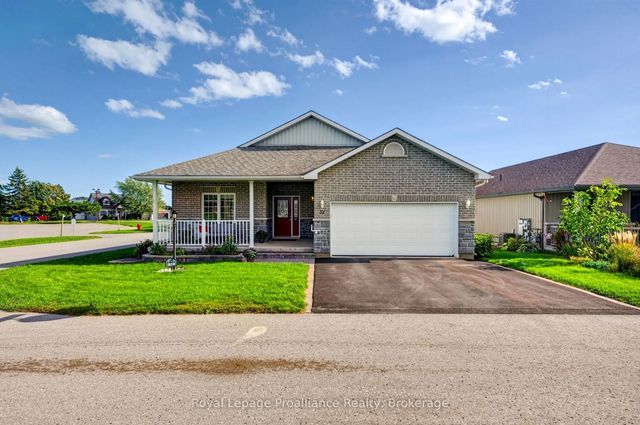 32 Merrill Drive, Prince Edward County