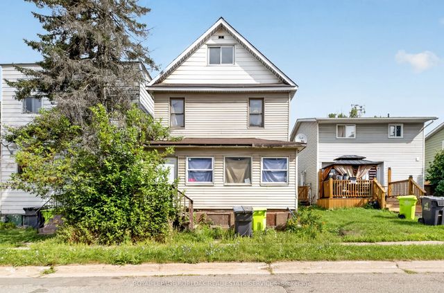 678 Albert Street W, Sault Ste Marie