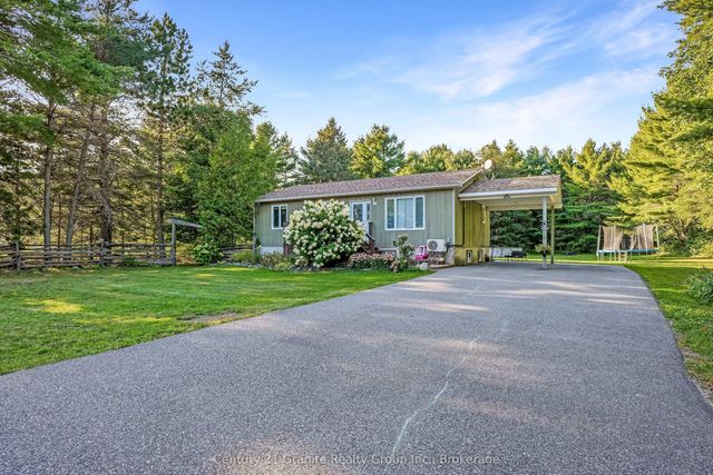 528 South Baptiste Lake Road, Hastings Highlands