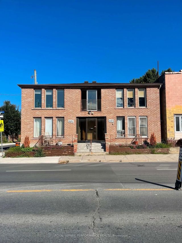 401-403 Water Street E, Cornwall