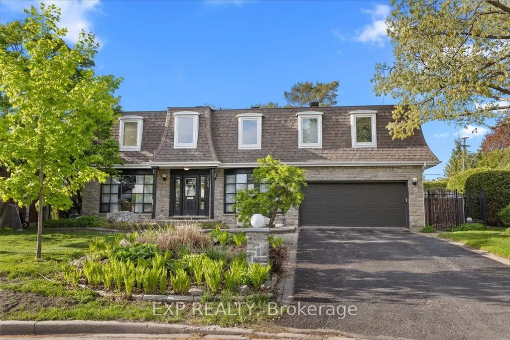 899 Dresden Crescent, Britannia Heights - Queensway Terrace N and Area