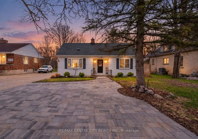 549 Victoria Street, Strathroy-Caradoc