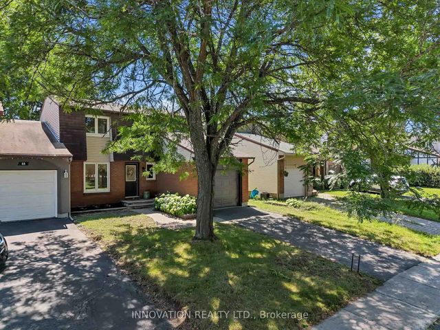 33 Exeter Drive, Barrhaven