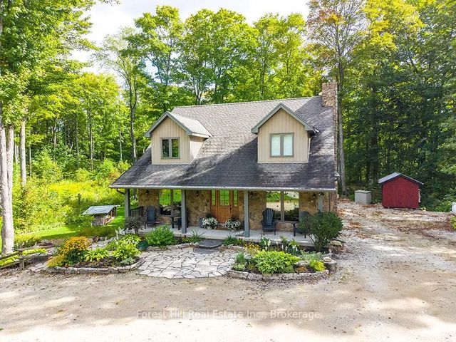 495595 Veterans Road S, Chatsworth