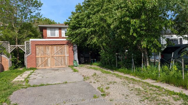 112 Marlborough Avenue, London South
