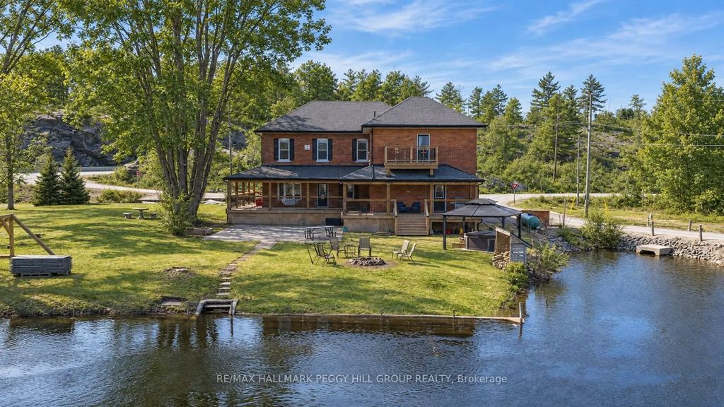 1002 Cowbell Lane, Gravenhurst