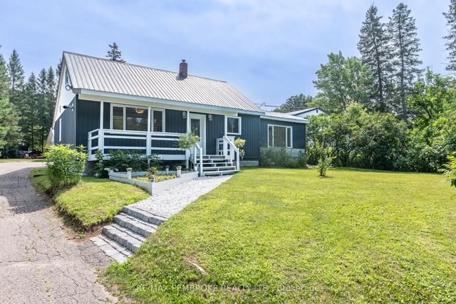 32560 Highway 17 Highway, Laurentian Hills