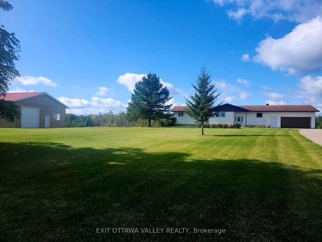 15267 17 Highway, Whitewater Region
