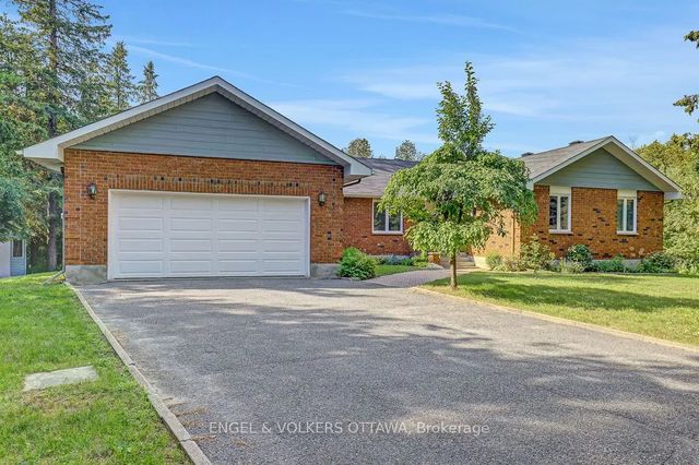 132 Grey Stone Drive, Carp - Huntley Ward
