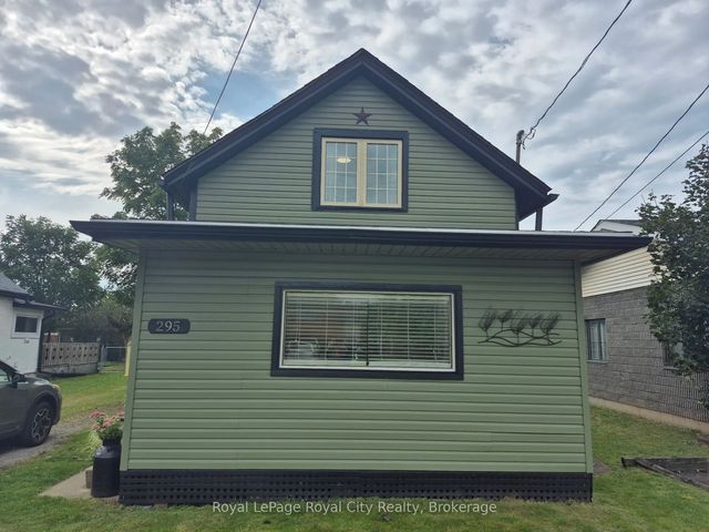 295 Killaly Street E, Port Colborne