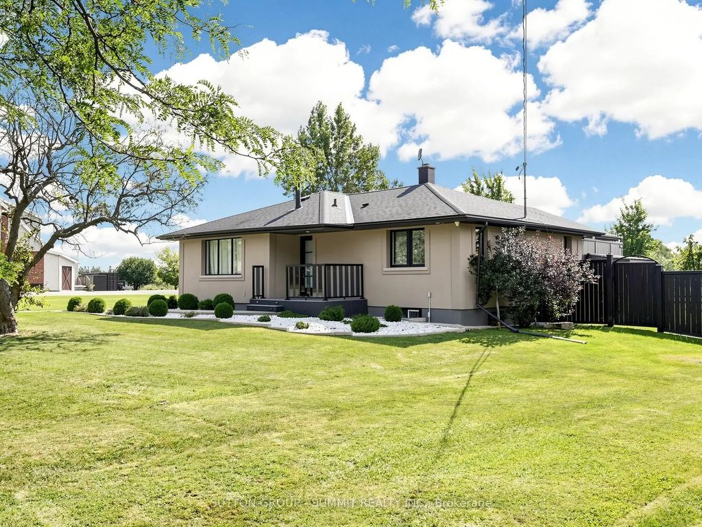 252 Mud Street E, Hamilton