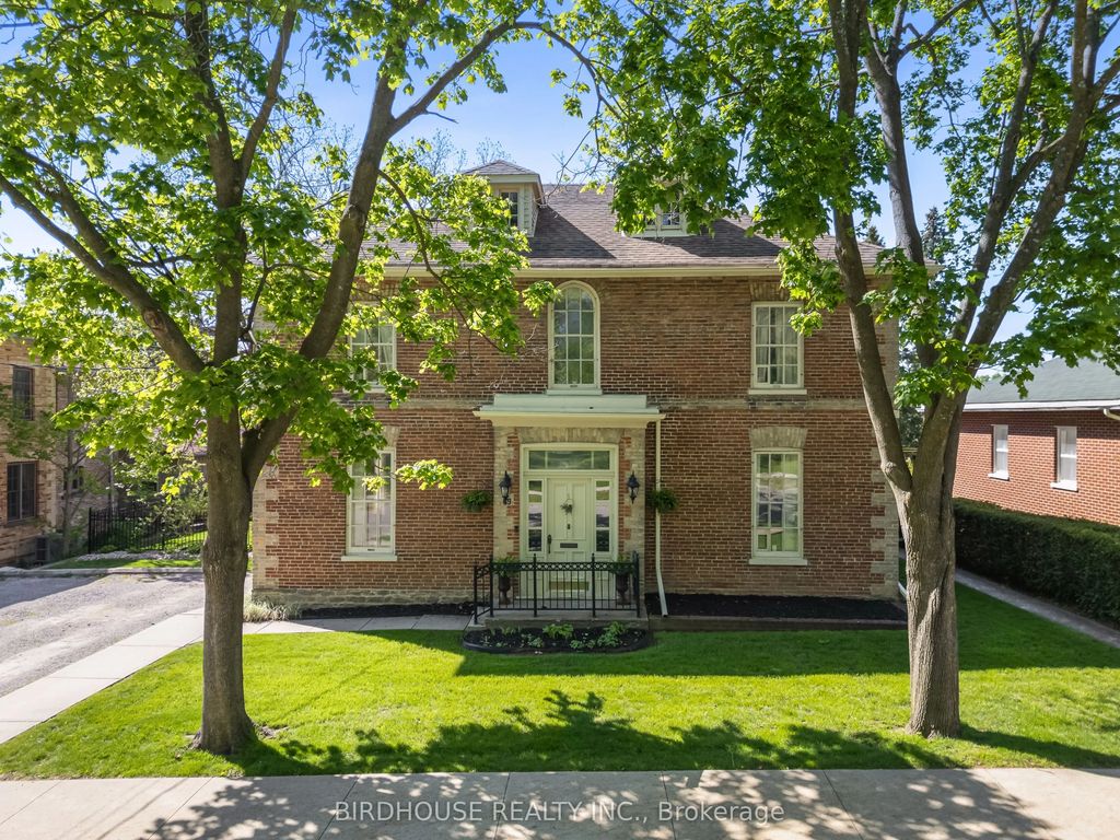69 Bond Street W, Kawartha Lakes