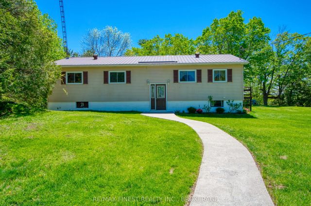 1182 Clement Road, Frontenac