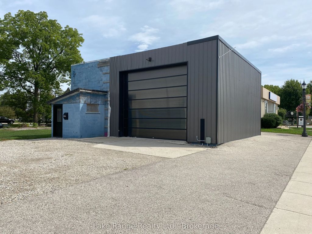 39 Queen Street, Huron-Kinloss
