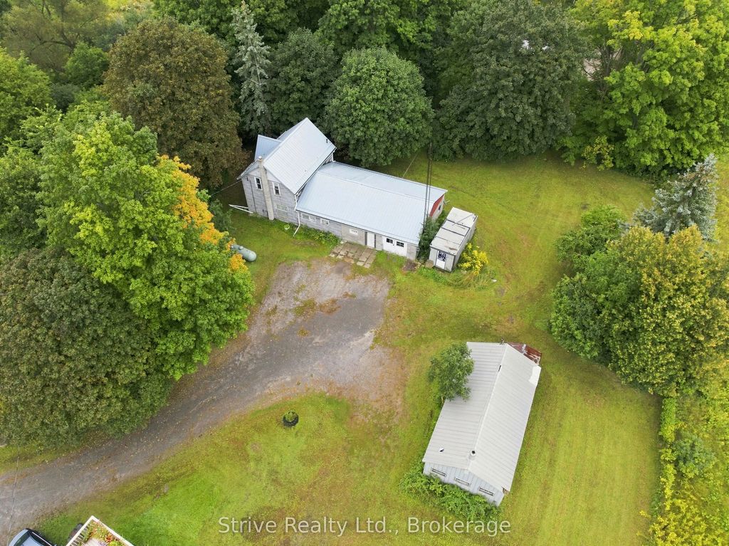 4116 Rice Lake Drive S, Hamilton Township