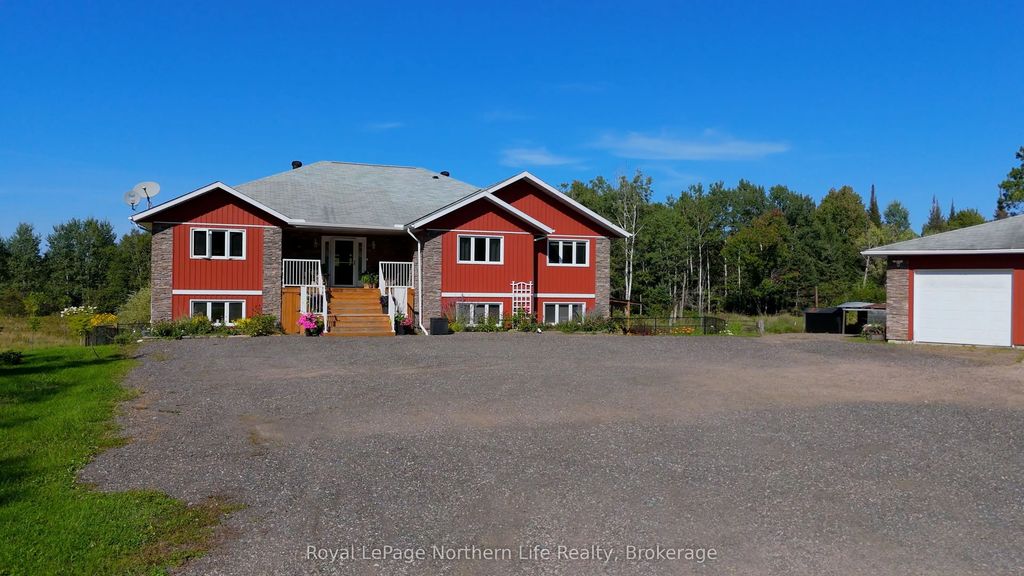 1909 Hart Road, Callander