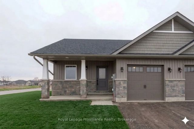 117 Farrington Crescent, Prince Edward County