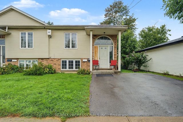 13 Waite Lane Lower, St. Catharines