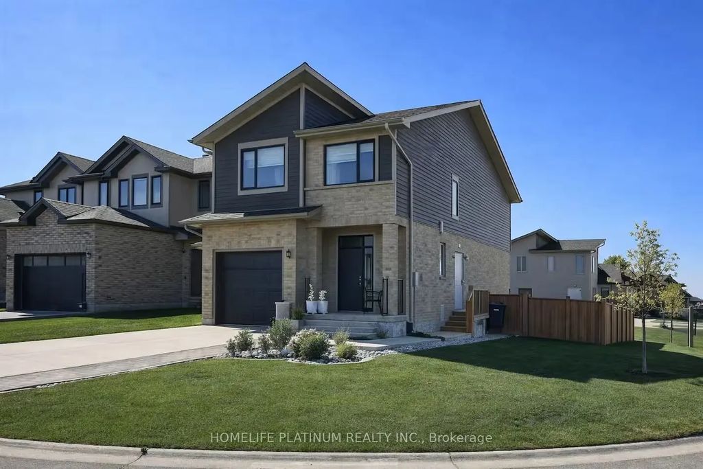 1593 Drew Street, London East
