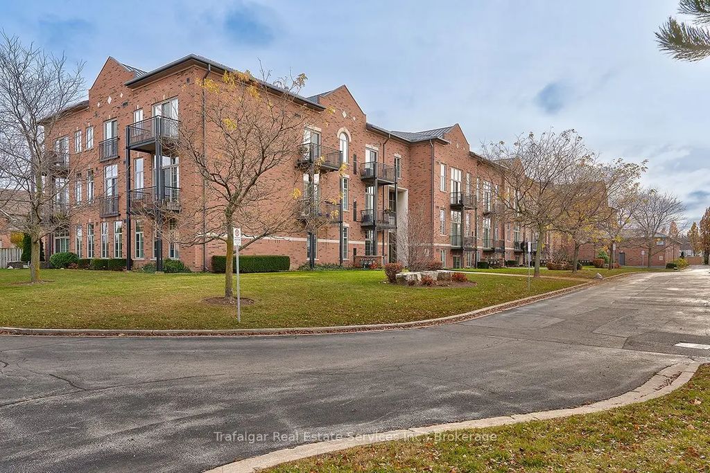 262 Dundas Street E 215, Hamilton