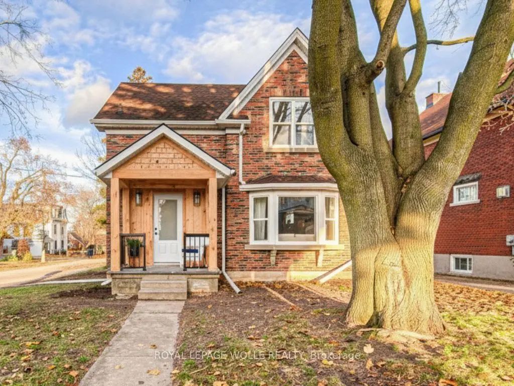 30 Dunbar Road S, Waterloo