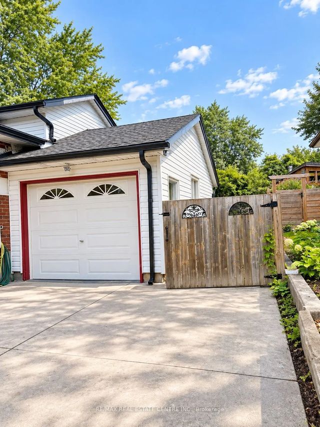 46 Wayne Drive Basement, Kitchener