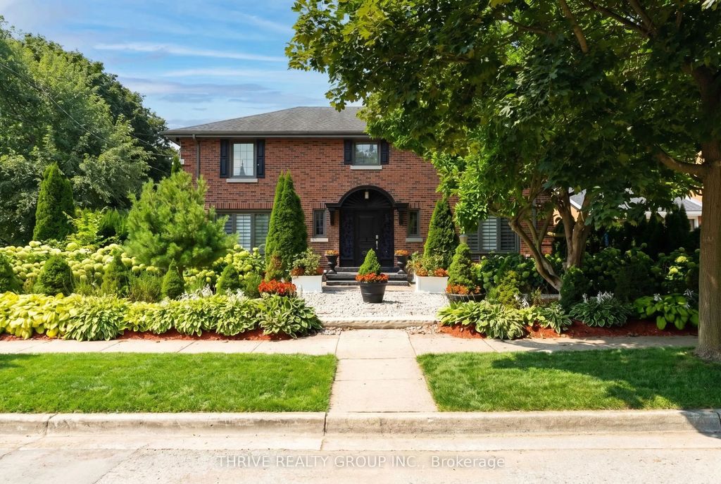 1067 Lombardo Avenue, London East