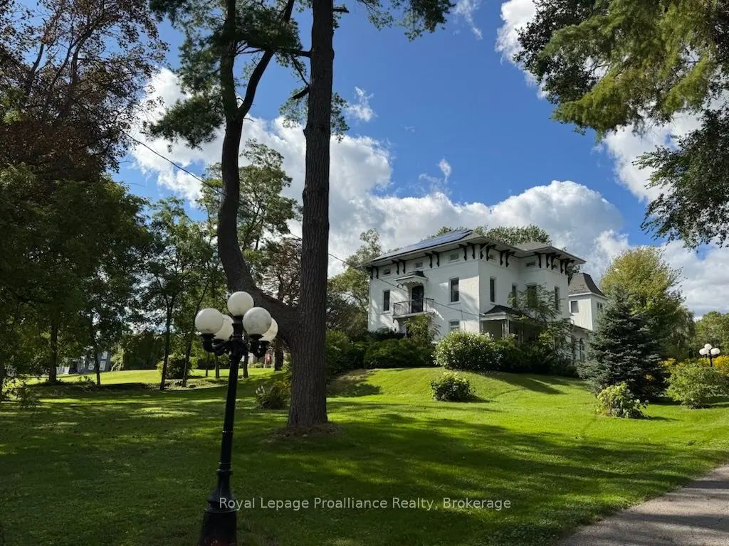 89 King Street E, Cramahe