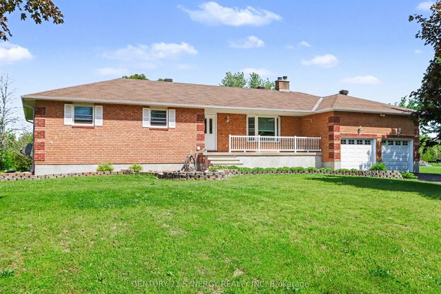 870 Kitley Line 3 Road, Elizabethtown-Kitley