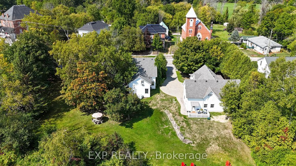 45 King Street, Rideau Lakes